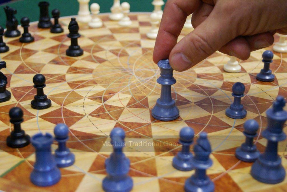 3 Man Chess retail packaging includes board, pieces, and rule sheet.