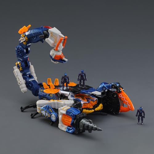 52TOYS BEASTBOX Hurrican includes a 30 mm driver figure.