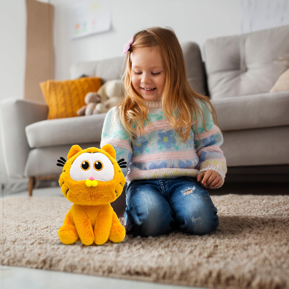 Adenzai Garfield plush gift-ready packaging suggests thoughtful present.