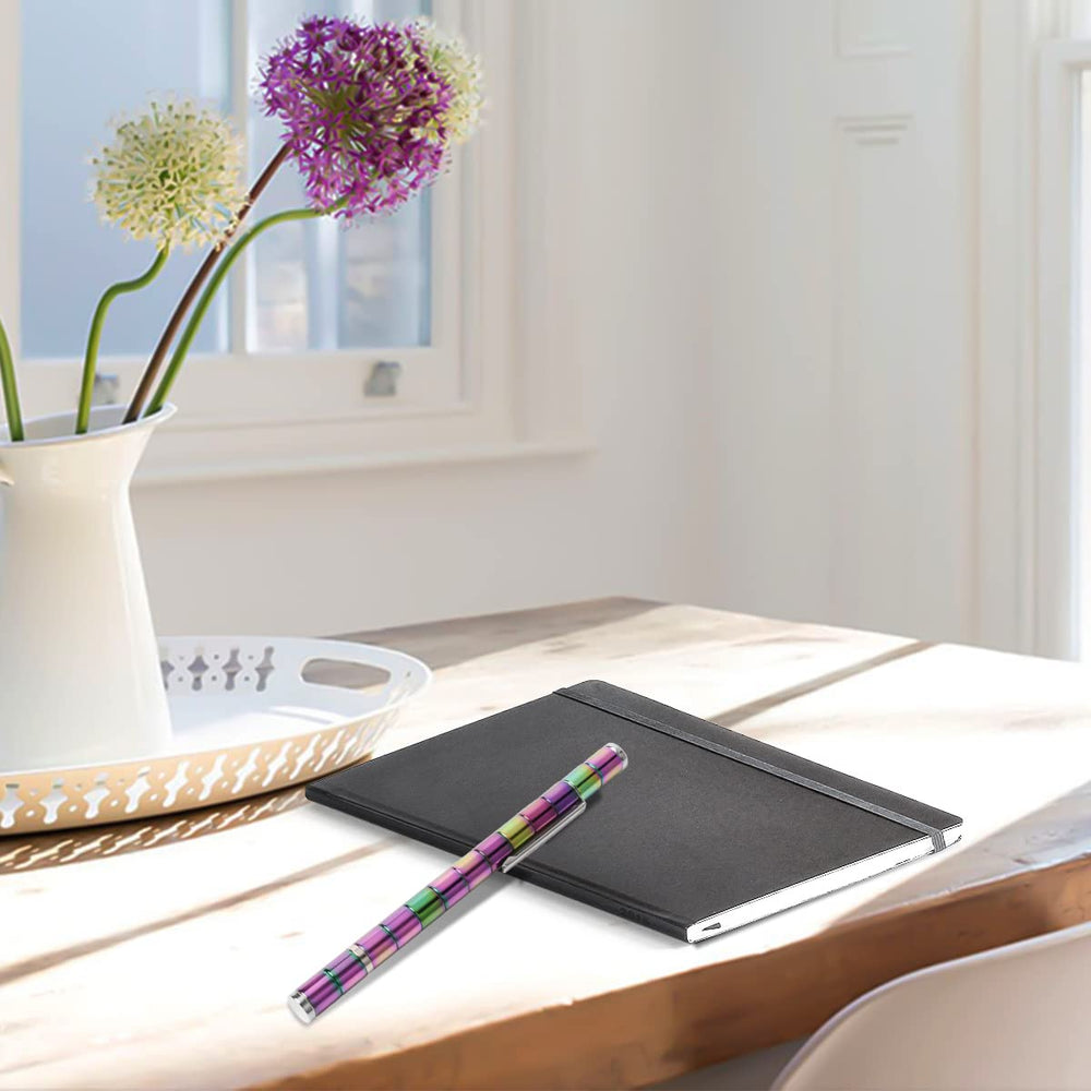 AFN Gift box packaging makes the pen an easy gift.