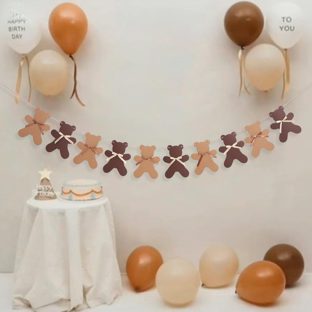 Agkvw 80-inch garland creates room-wide backdrops.