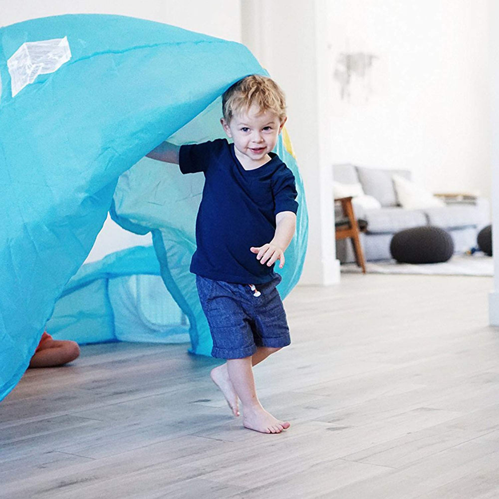 Large diameter design provides room for friends to join.