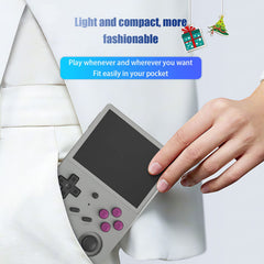 Aivuidbs RG353VS HDMI port enables easy connection to a larger screen.