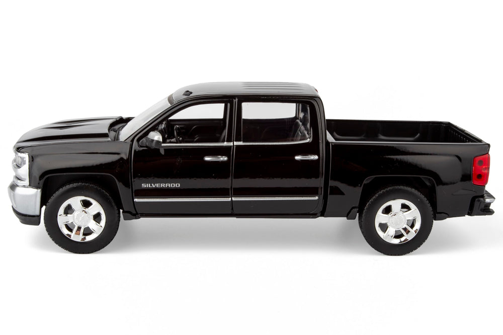 All Star Toys Silverado 2018 1:27 scale box protects during shipping.