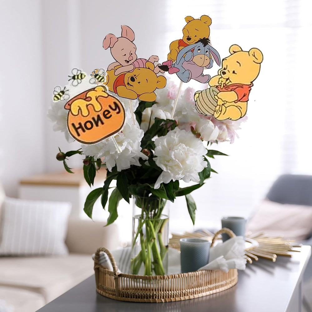 ALNGFUIK glitter card stock centerpieces create a sparkling display.