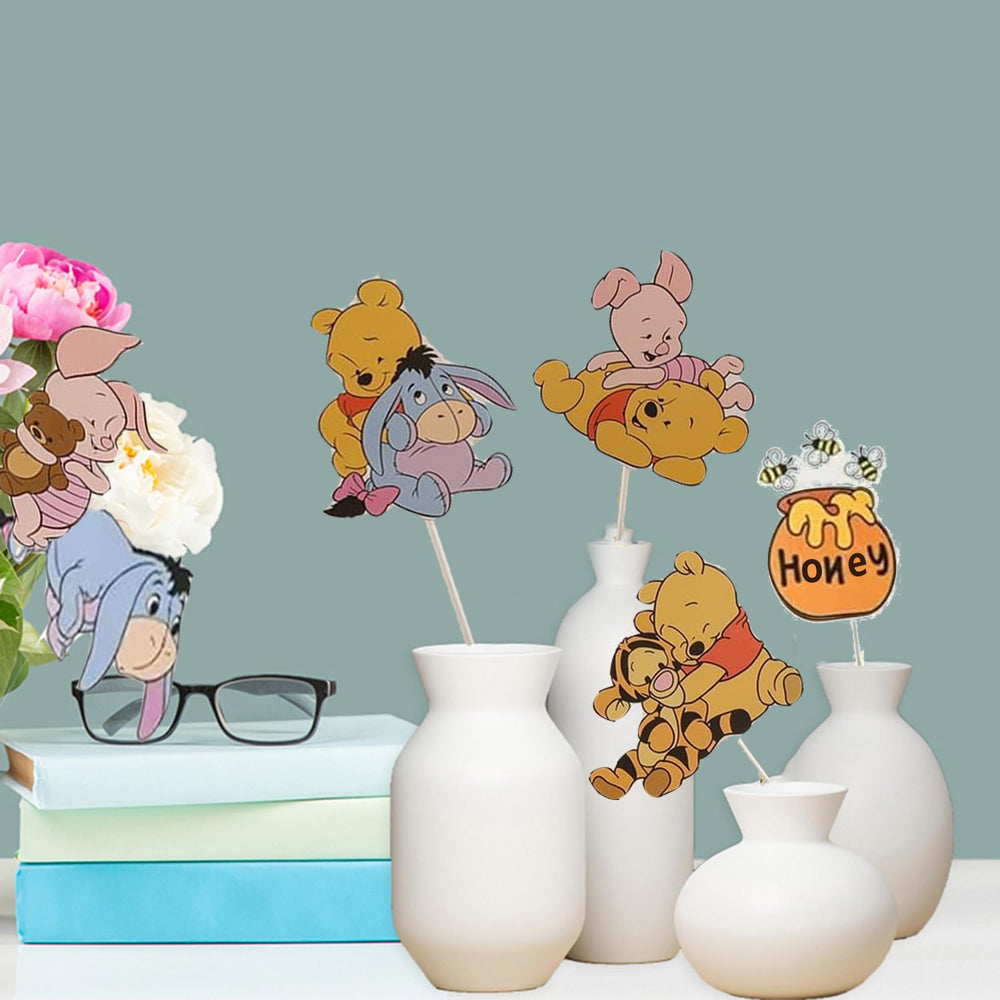 ALNGFUIK Winnie-themed party decor collection enhances cheerful celebrations.