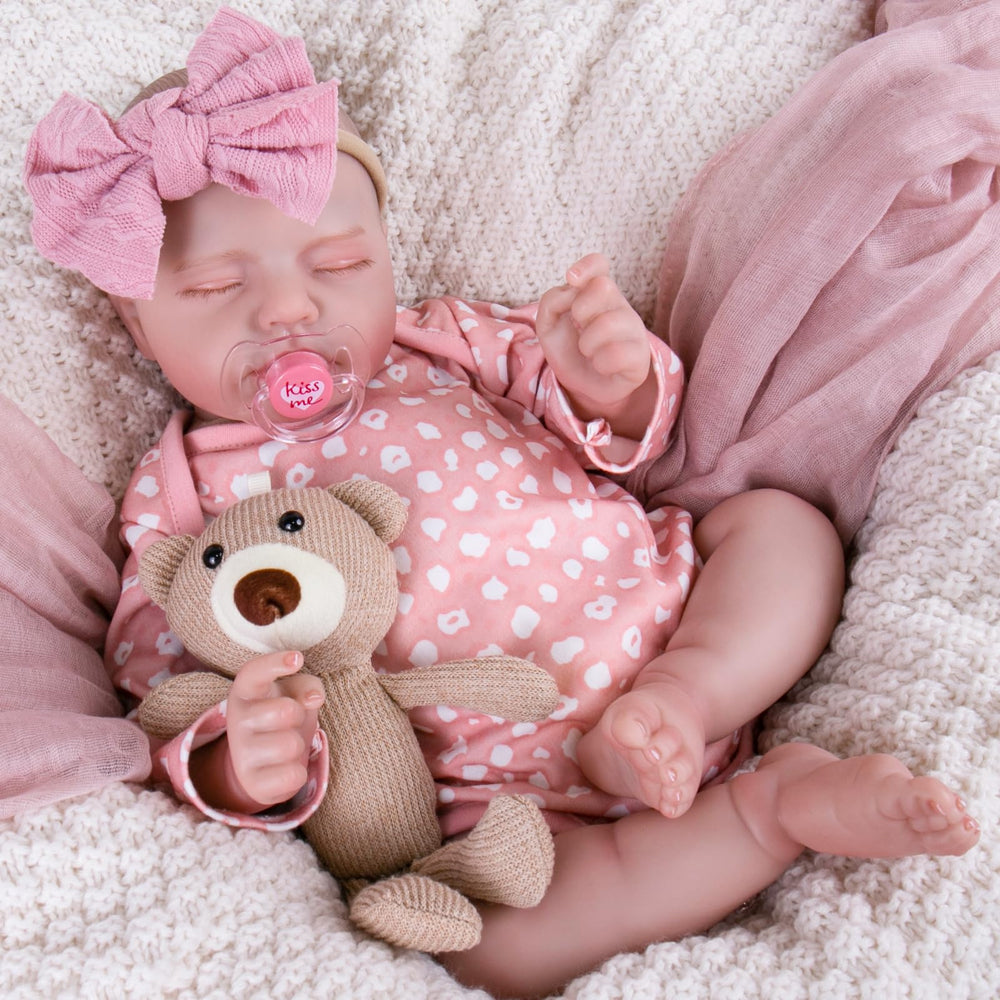 Aori Realistic Reborn Doll 20in face detail for lifelike storytelling.