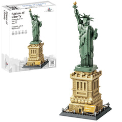 Apostrophe Games Statue of Liberty building set close-up shows detailed bricks for realistic display.