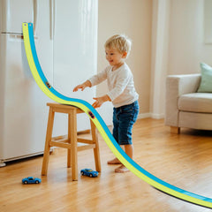 AQFR Flex Tracks age-3-plus starter set invites creative play and family fun.