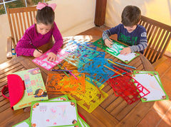 Art with Smile gift-ready kids art kit ideal for birthdays.