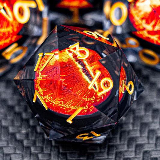ARUOHHA Gazes Eye D&D dice with black-gold liquid core for immersive table moments