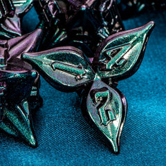 ARUOHHA D20 with leaf motif for bold, accurate rolls
