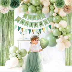 Aurasys green tassel curtain forms a stylish backdrop for photos