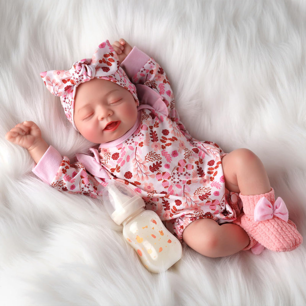 BABESIDE Dara movable limbs enable posing in sitting or lying positions.