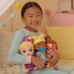 11-inch Lil Dreamer Dottie Doodle with poseable arms and legs for versatile setups