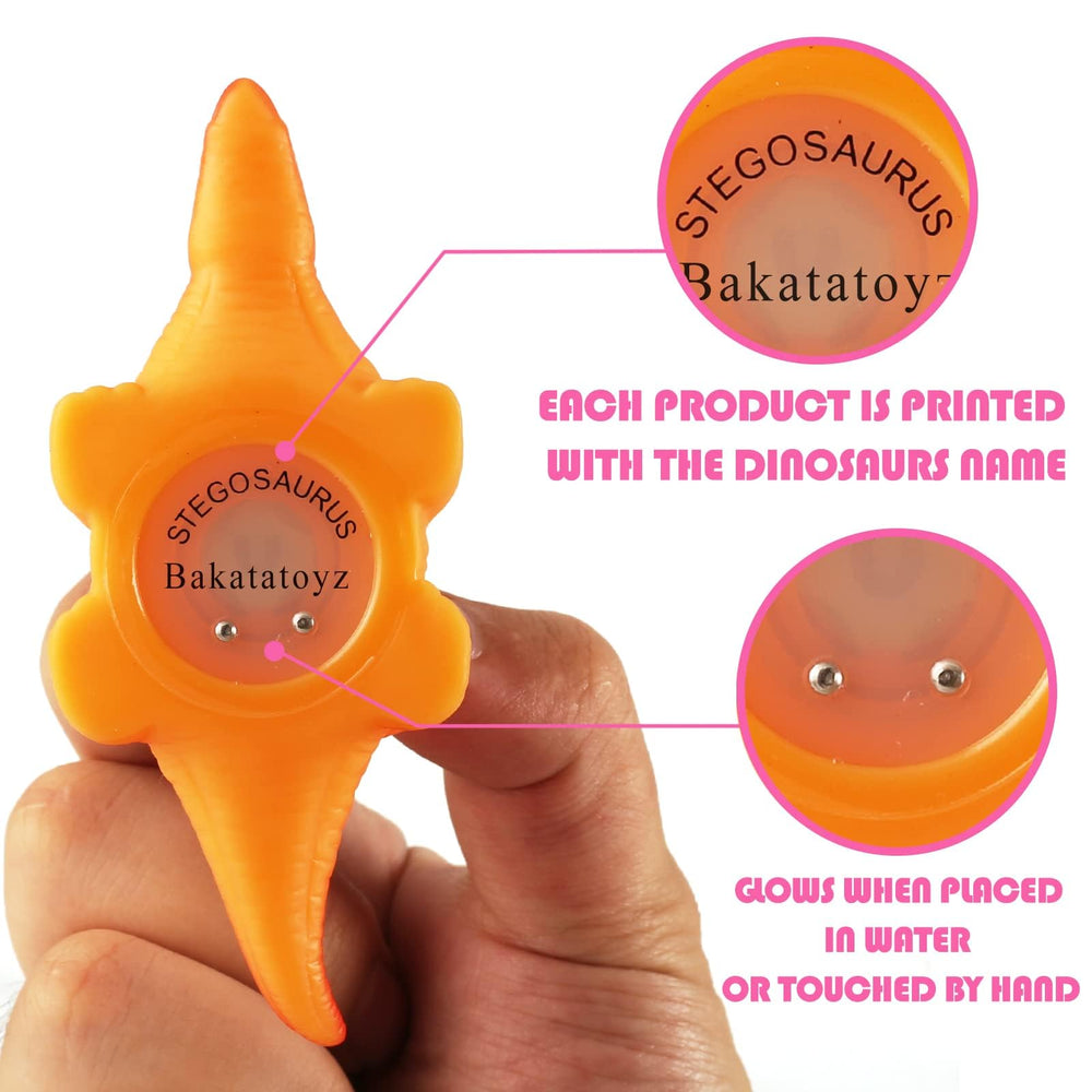Bakatatoyz pachycephalosaurus bath toy sized for small hands and grip