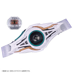 Bandai Kamen Rider Knight Invoker Buckle material-detail and finish.