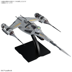 Bandai Spirits Mandalorian N-1 Starfighter cockpit detail shows R5-D4 pilot-ready pose.