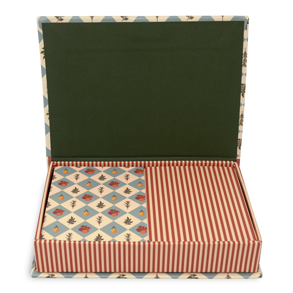 ban.do standard card size 2.5 by 3.5 inches for easy handling.