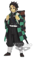 Banpresto Demon Slayer Tanjiro Vol 18 figure in dynamic pose for shelves.