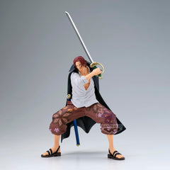 Banpresto Grandista Shanks figurine side-view reveals sculpted detail.