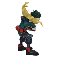 Banpresto Maximatic Izuku Midoriya figure on display helps collector setup.