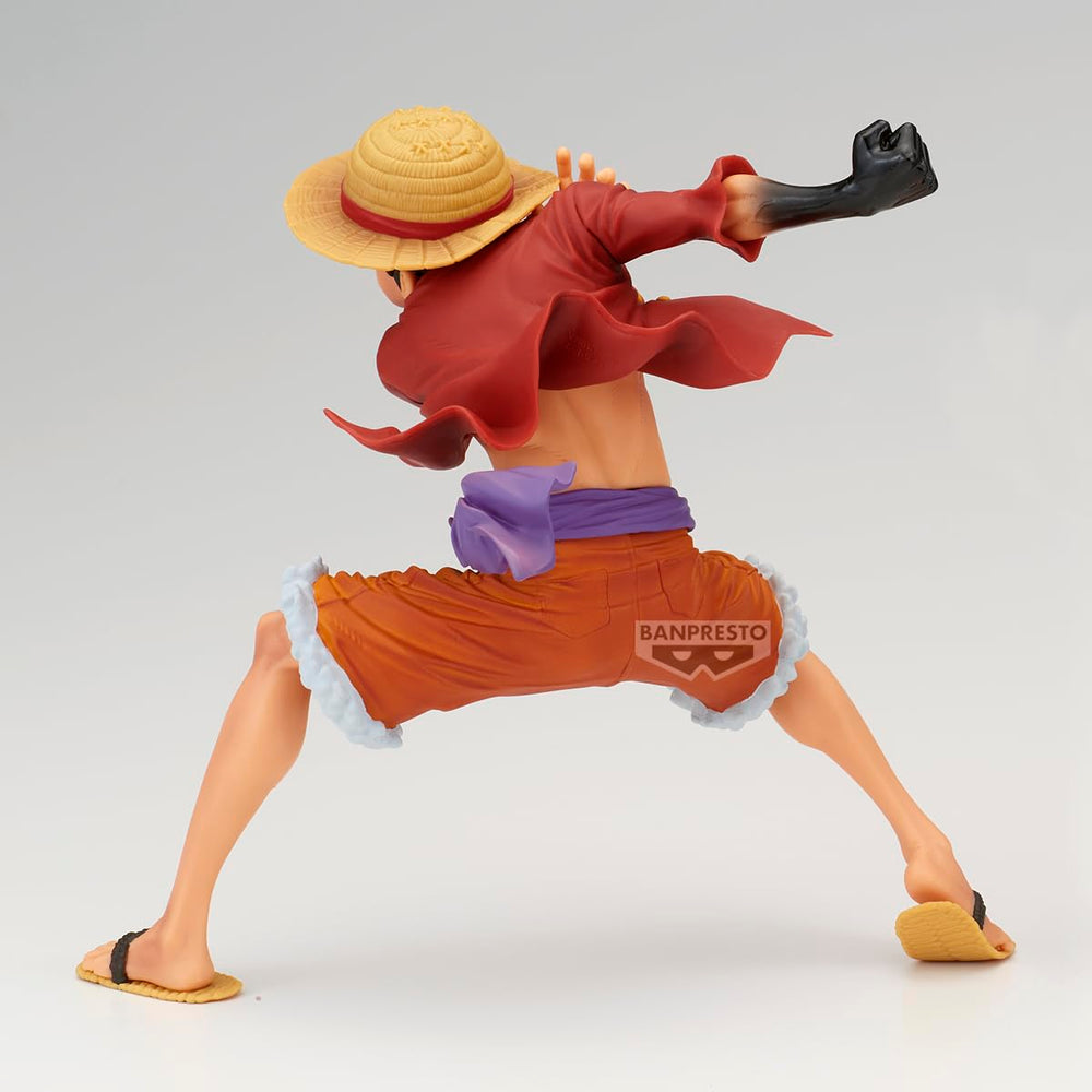 Banpresto Maximatic Monkey D. Luffy Special A group display, complements other figures on a collector shelf.