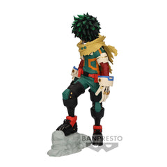 Banpresto Midoriya with other figures boosts collection display.