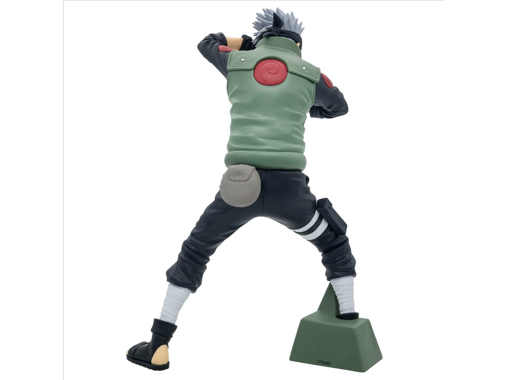 Banpresto Hatake Kakashi Grandista, display-ready pose for showcase setups.