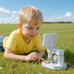BEAVERLAB Finder includes slides, clips, and memory card for ready-to-use experiments.