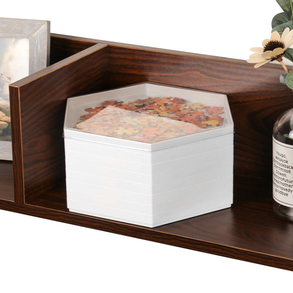 Becko US stackable design saves space between puzzle sessions.
