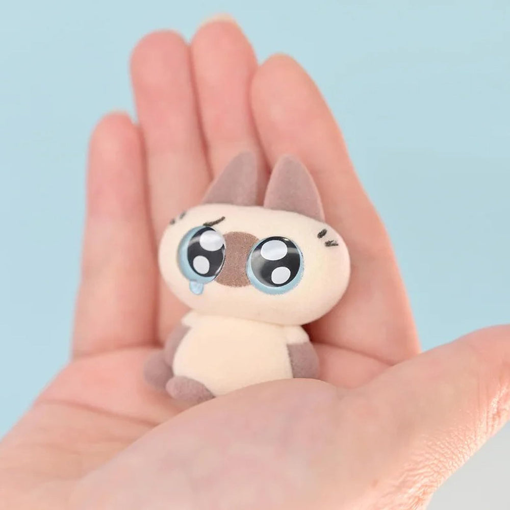 Vibrant colors and smooth surfacing on BEEMAI Nobeko Azukisan mini bean figures