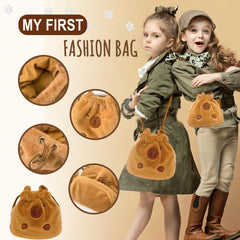 Beimenwai capybara headband completes a cute, playful look.