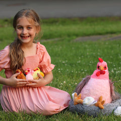 BENINY plush coop, bright centerpiece for festive farm-themed celebrations.