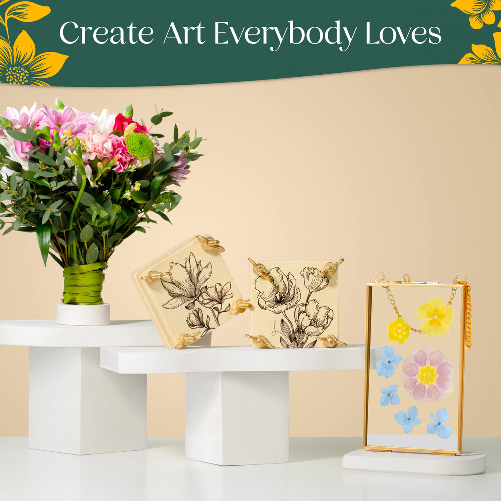 Berstuk included ebook The Pressed Flower Companion—start pressing with guided inspiration.
