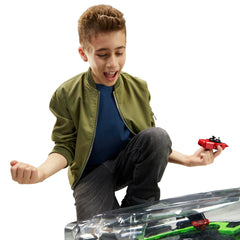 Deluxe set ready for battles with included launcher and top.