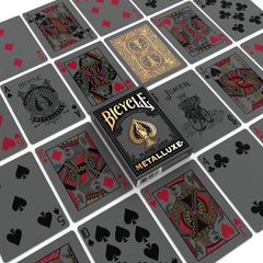 Bicycle Metalluxe air-cushion finish visible on card edges for smooth handling.