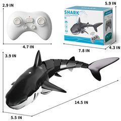 BLmukce RC Shark lights and spray enhance dramatic pool battles