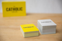 Base deck contains 400 cards for varied, replayable rounds.
