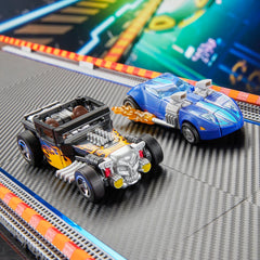 Bone Shaker mace attachment connects in both modes for action-ready play.