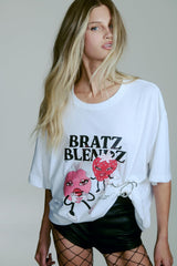 Bratz brush helps tidy hair before a styling session