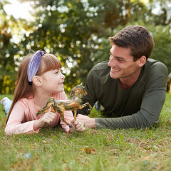 Breyer Freedom Series Honor packaging enhances collectible presentation.