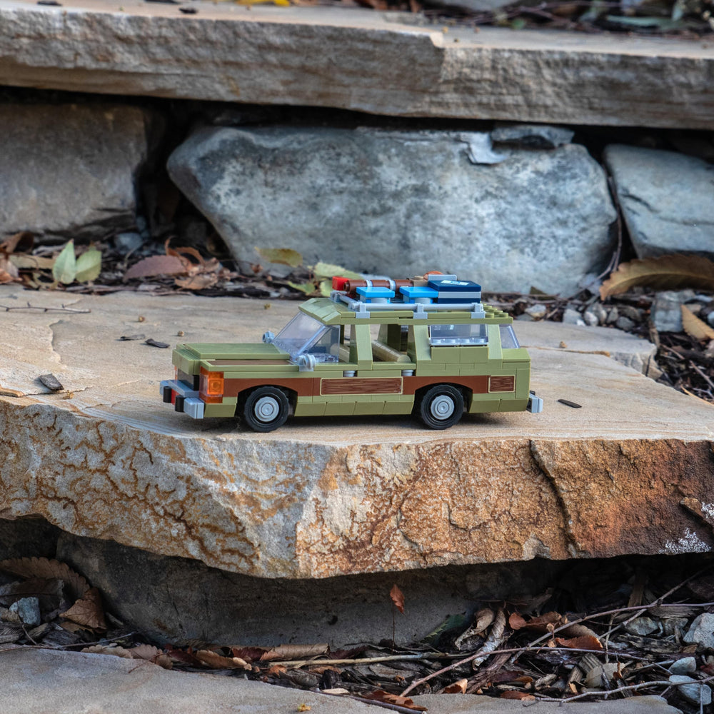 Brick Loot building kit suits both kids and adults for collaborative play