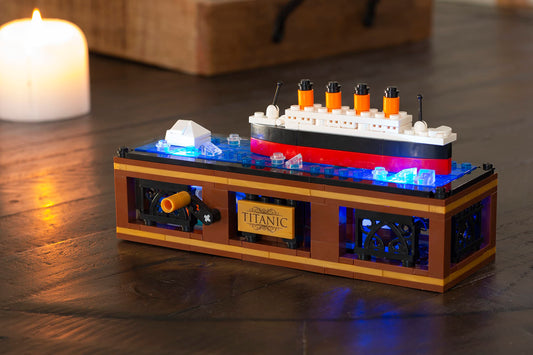 Brick Loot Titanic model assembly photo shows authentic design for display and learning.