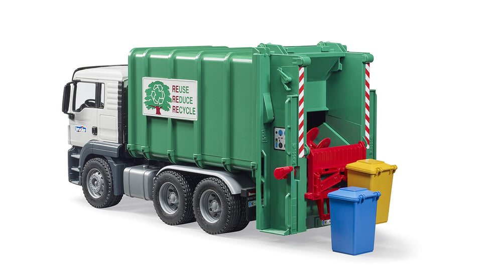 Bruder rear flap open: easy emptying of small refuse bins during pretend-cleanup.