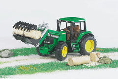 Bruder 09802 John Deere 6920 made in Germany ensures quality.