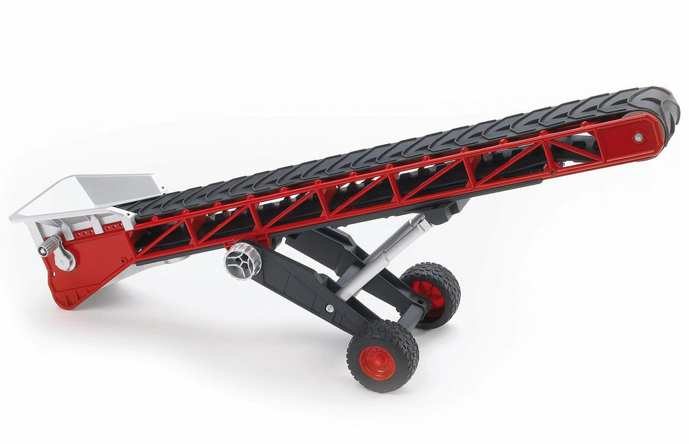 Bruder Conveyor Belt crank operation enables easy manual lifting.