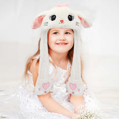 Bubblepompom kitty hat worn from the side for cozy autumn style.