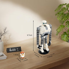 BUILDIFY Wildarness robot with movable joints for customizable poses and playtime.