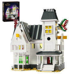 BVANFKJGR Beetle House assembly for shelf display with movie-inspired detail